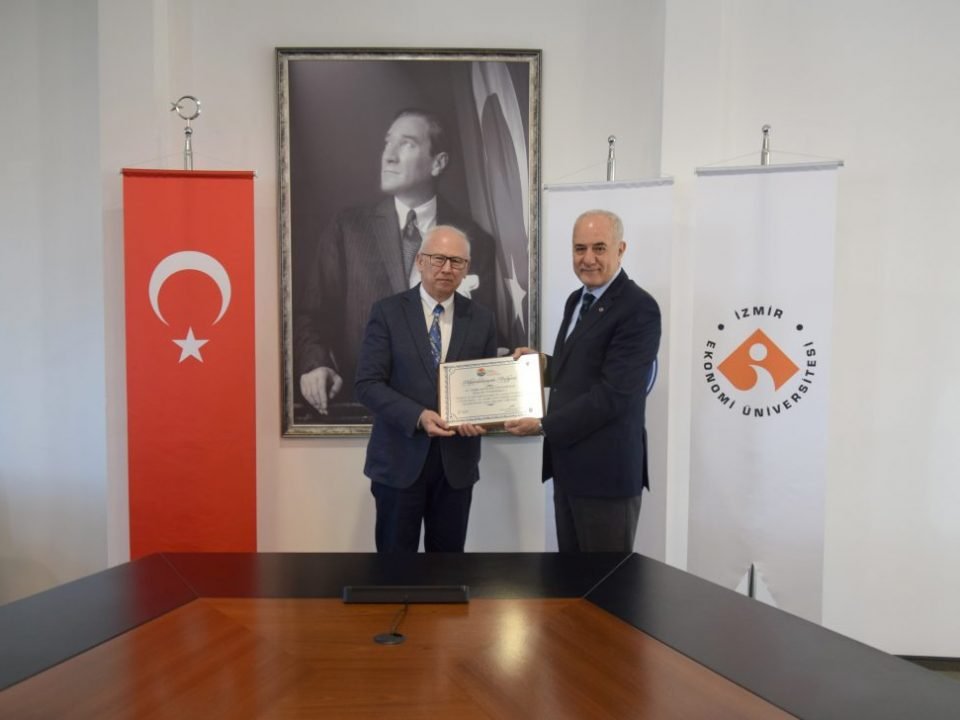 Ekonomi Üniversitesi